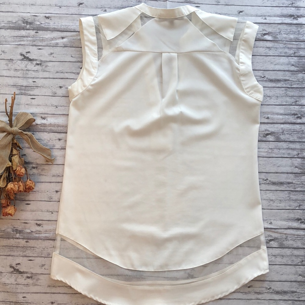 AA&ZZ • cap sleeve mesh cutout top - Picture 2 of 7